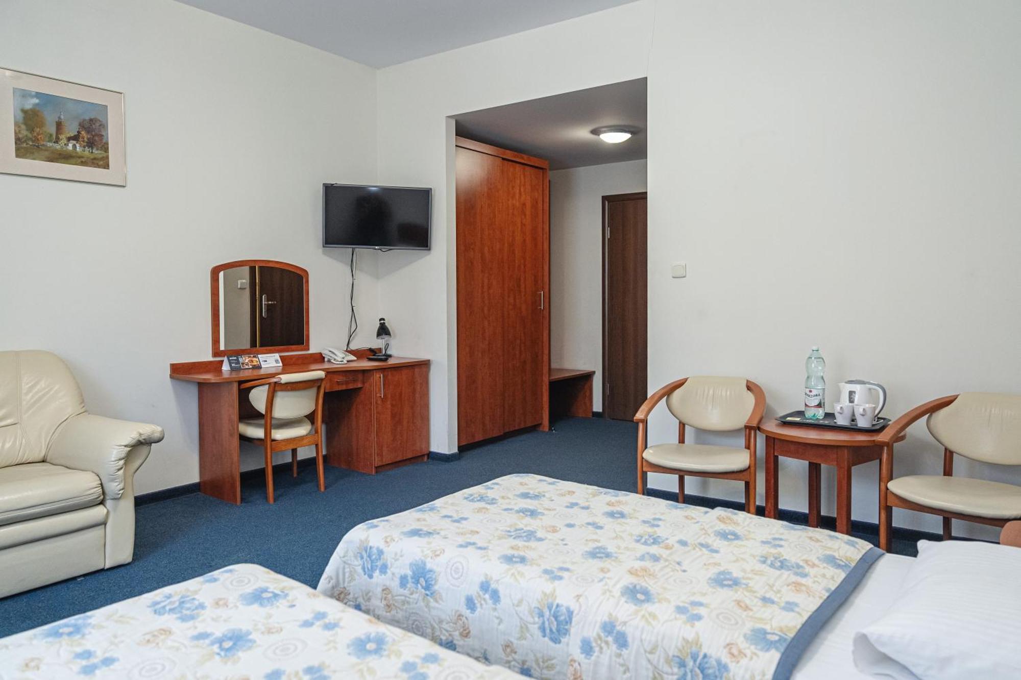 Hotel Jaworzyna Krynicka Крыница-Здруй Экстерьер фото