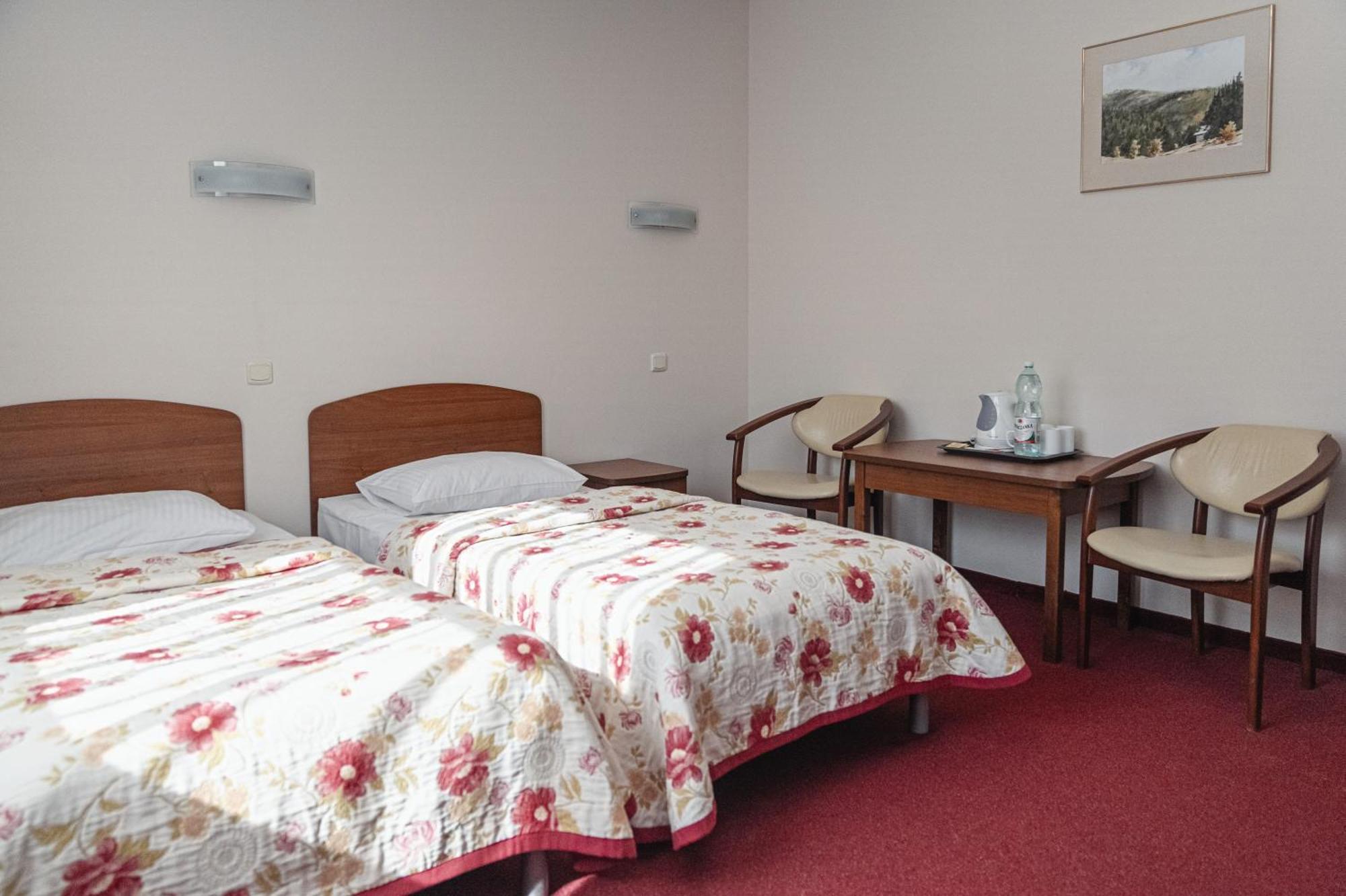 Hotel Jaworzyna Krynicka Крыница-Здруй Экстерьер фото
